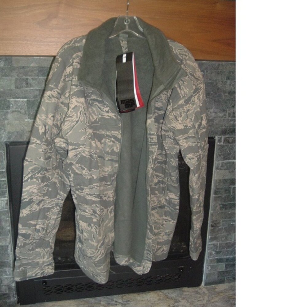 NWT MASSIF Elements Jacket FR Flame Resistant IWOL Military Camo Large NEW /tags